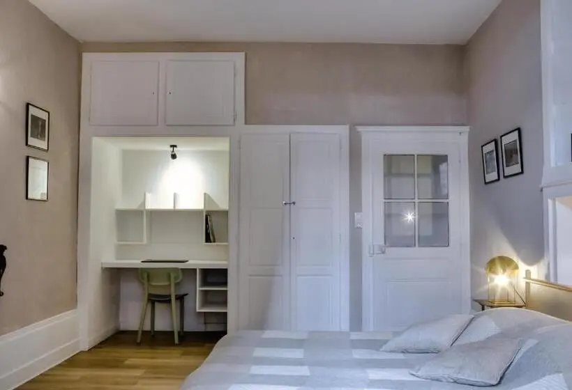 اتاق استاندارد, La Verrière   Chambre D Hôtes Et Gîte De Charme