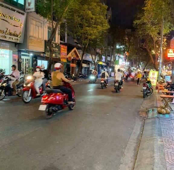 اتاق استاندارد, Homestay Bnb