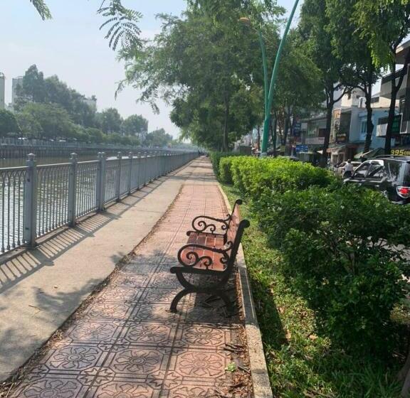 اتاق استاندارد, Homestay Bnb