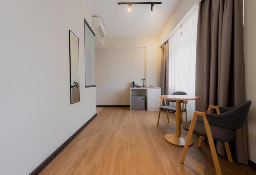 标准三人间, Matata Hotel Kota Kinabalu