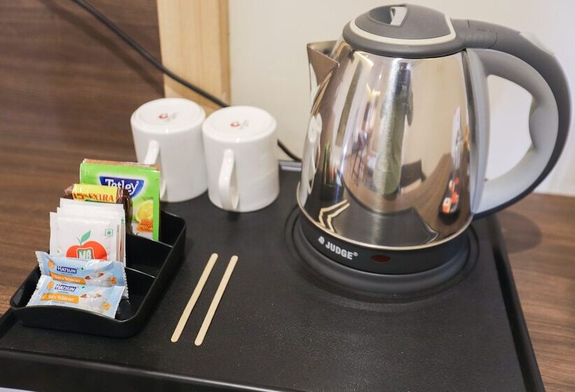 デラックスルーム, Myspace Kadison