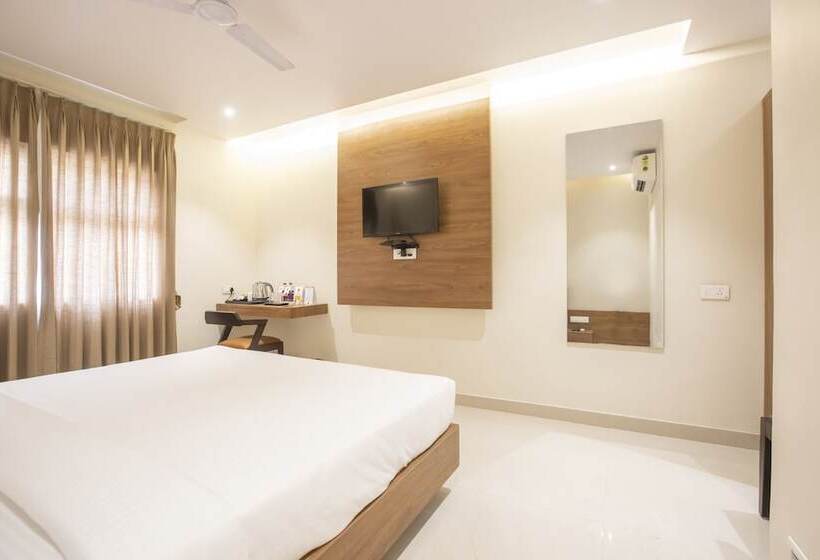 スーペリアールーム, Myspace Kadison