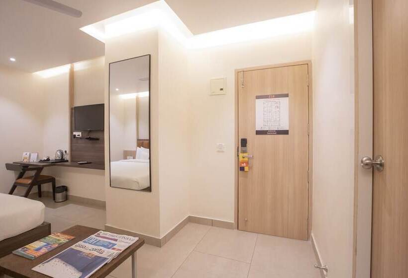 デラックスルーム, Myspace Kadison