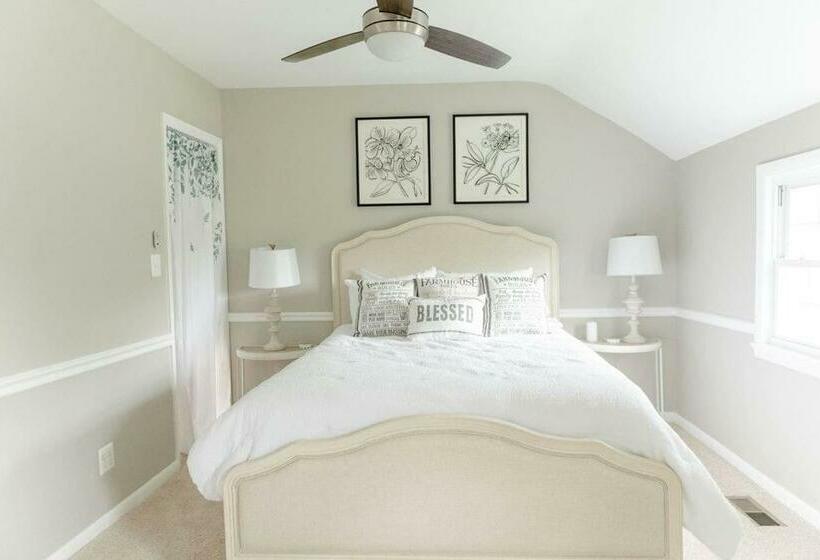 חדר משפחתי, Cottage Escape In Virginia Wine Country