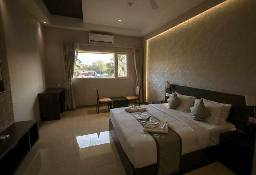 Номер Deluxe, Jyothis Residency