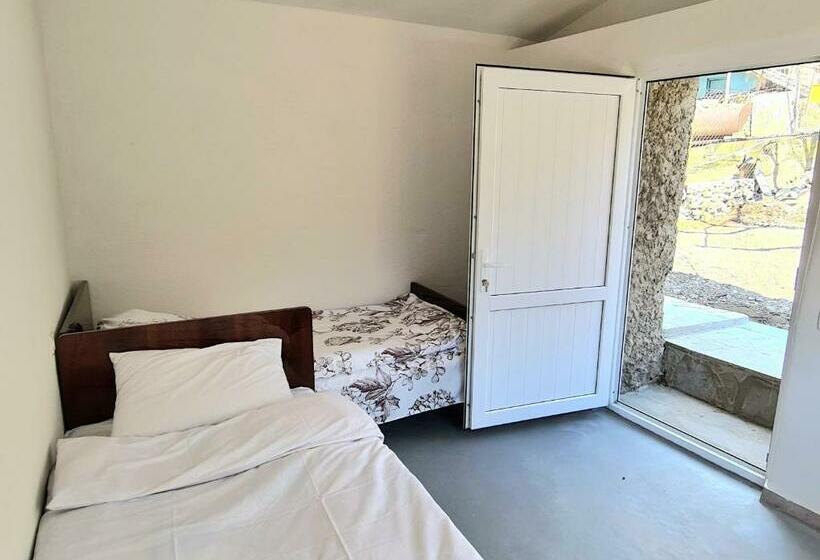 标准房带园景, Budur Guest House