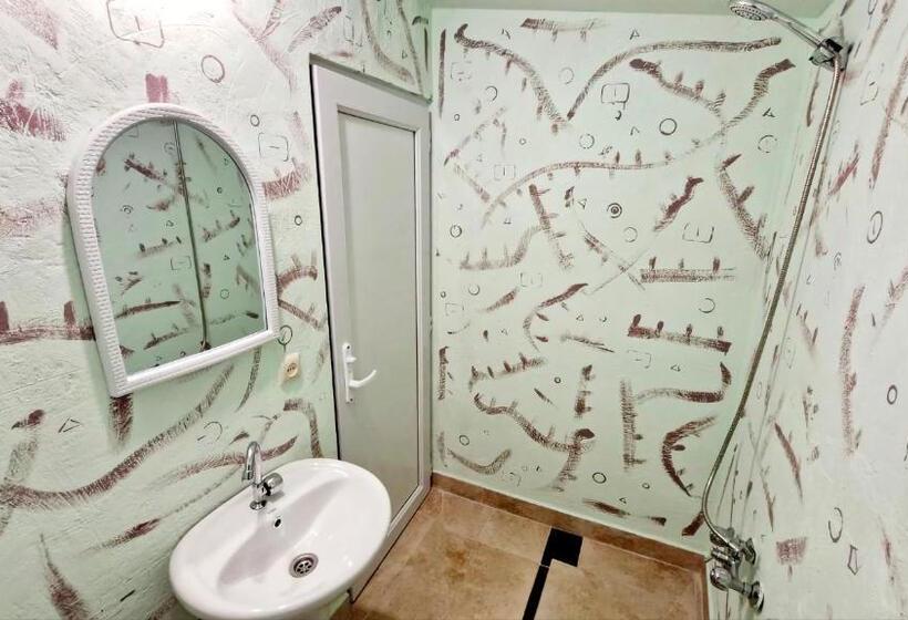 标准房带园景, Budur Guest House