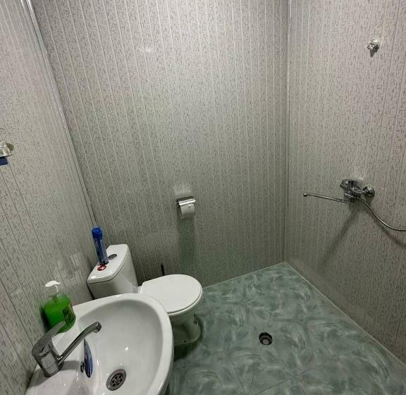 غرفة قياسية ثلاثية, Guest House Lovely Guest