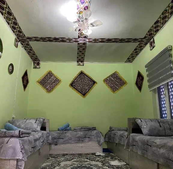 اتاق خانوادگی, Guest House Lovely Guest