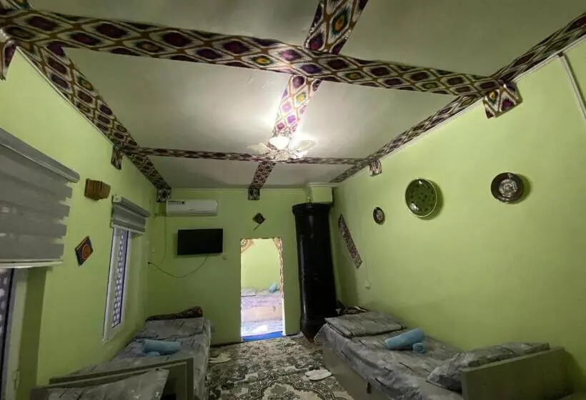 اتاق خانوادگی, Guest House Lovely Guest
