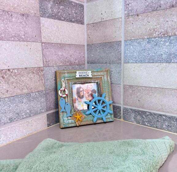 اتاق اکونومی, El Chaman