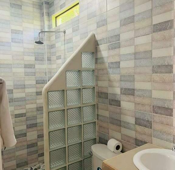 Economy Triple Room, El Chaman