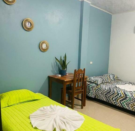 Economy Triple Room, El Chaman