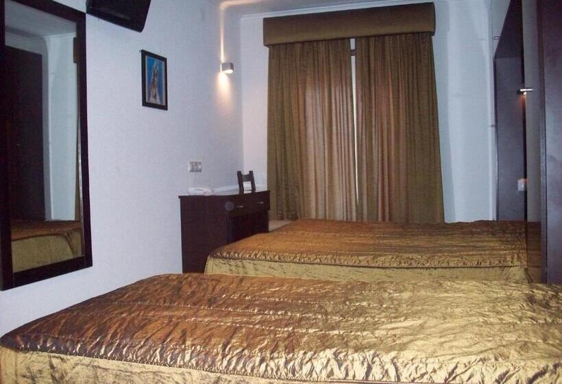 标准三人间, Residência S. Francisco