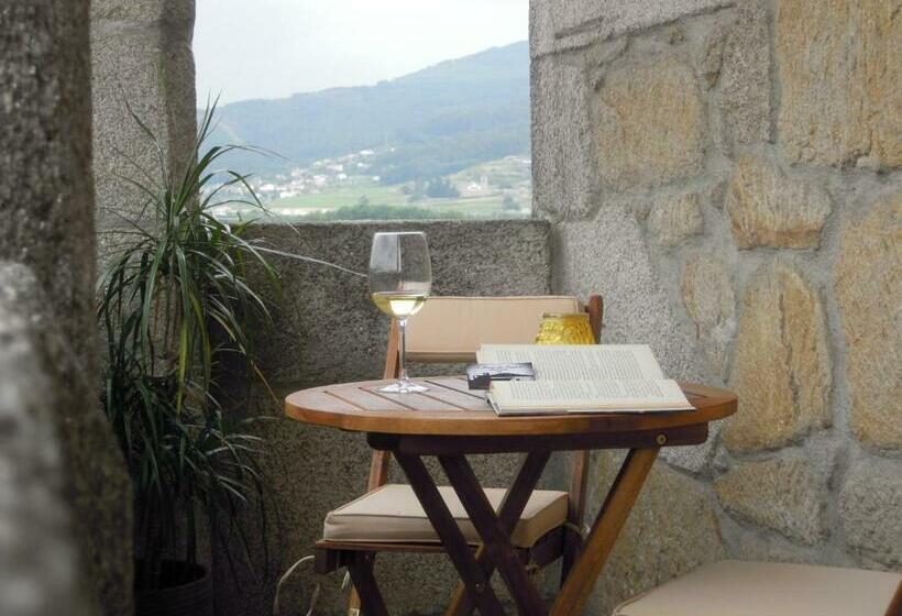 غرفة قياسية مزوَّدة بشُرفة, A Torre Do Xudeu