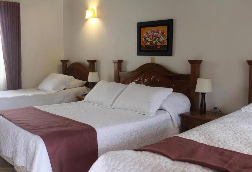 4인용 스탠다드 룸, Andres Venero