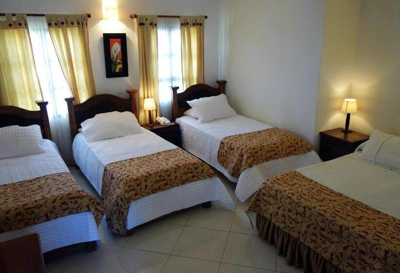 اتاق خانوادگی, Andres Venero