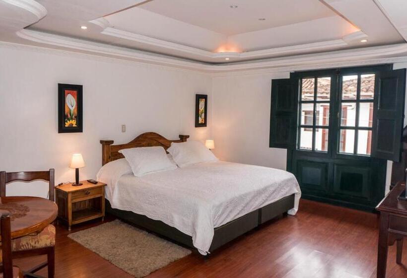 주니어 스위트, Andres Venero