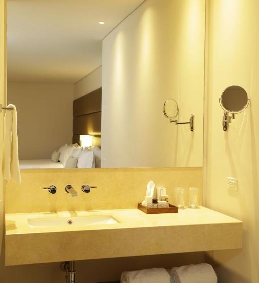 スタンダードルーム, Bs Rosales