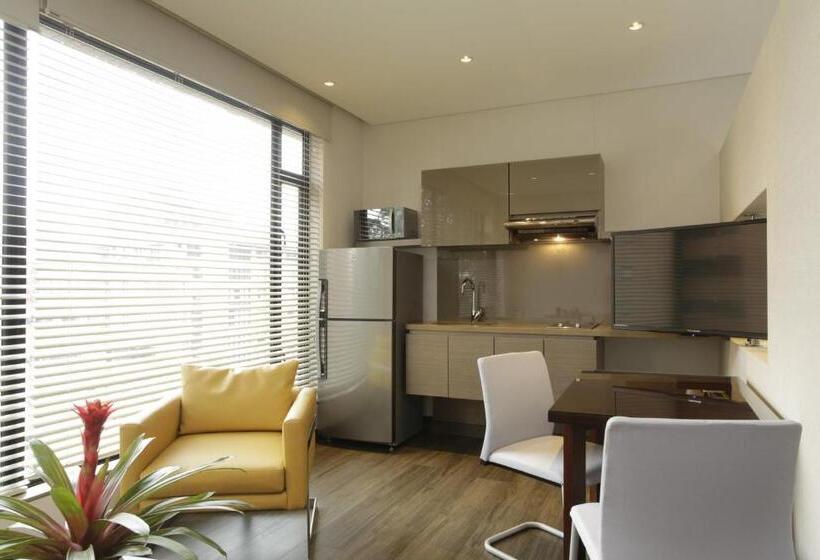 ジュニアスイート, Bs Rosales