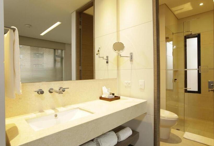 スーペリアールーム, Bs Rosales