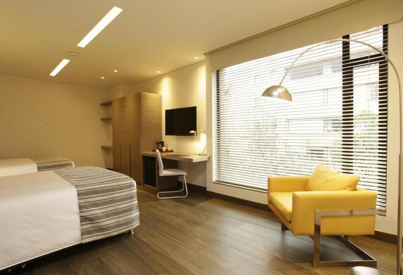 スタンダードルーム, Bs Rosales