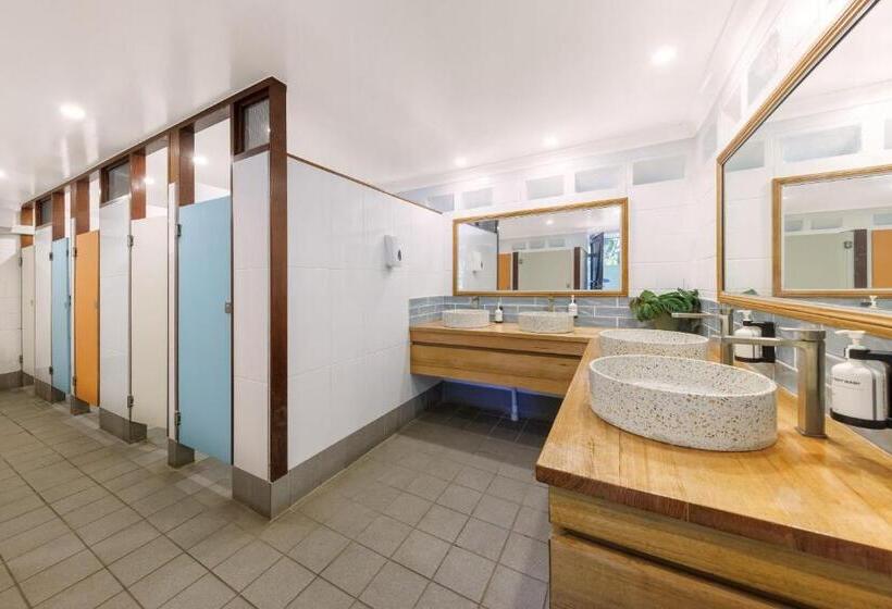 Номер Стандарт Совместная Ванная, Bungalow Bay Koala Village   Hostel