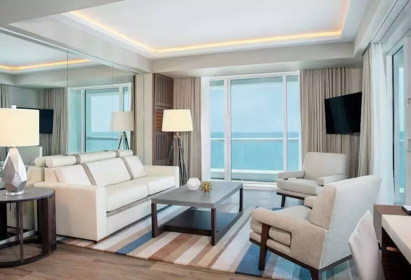 Suite with Views