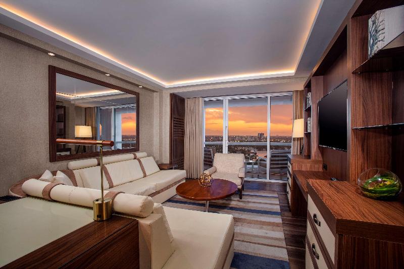 景色の見えるスイートルーム, Conrad Fortlauderdale Beach
