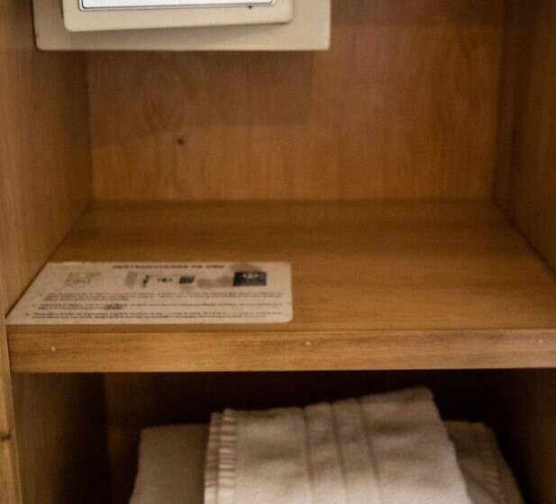 四人标准间, Ecoski By Bund