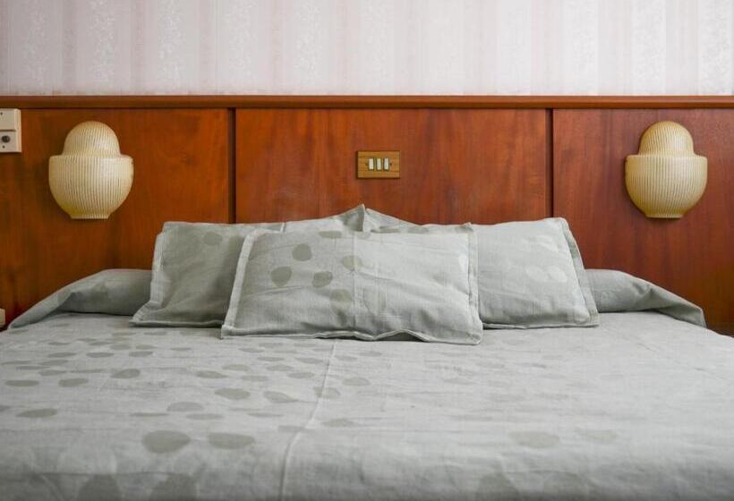 4인용 스탠다드 룸, El Velero