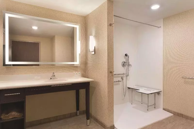 キングサイドベッドのスタンダードワンルーム, Homewood Suites By Hilton West Des Moines/sw Mall Area