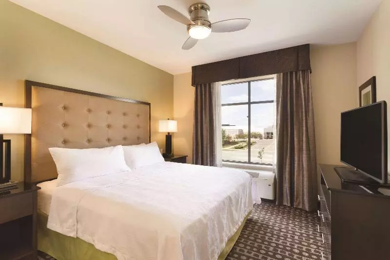 キングサイズベッドのスイートルーム, Homewood Suites By Hilton West Des Moines/sw Mall Area