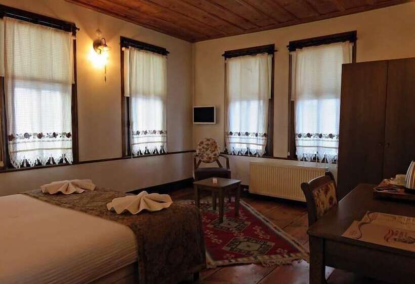 اتاق استاندارد یک نفره, Kadıoğlu Konağı