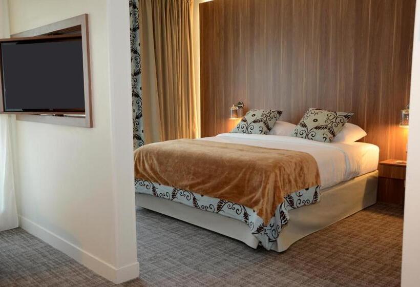 景色の見えるジュニアスイート, Le Forges