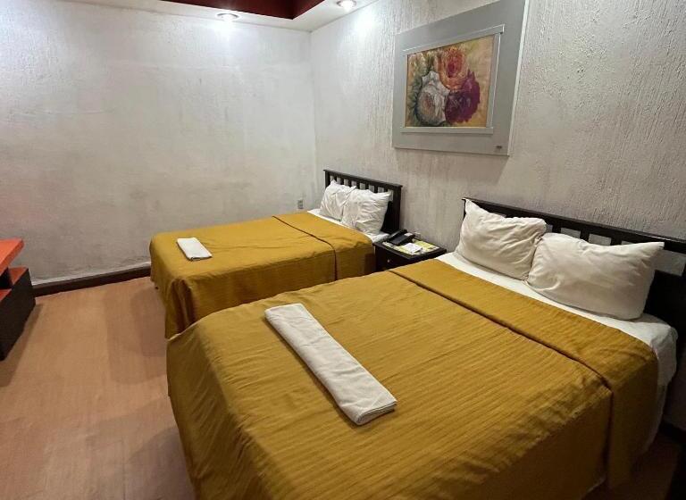 غرفة سوبيريور, Makarios