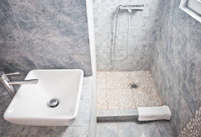 וילת 2 חדרי שינה נוף לים, Niriides Homes & Villas