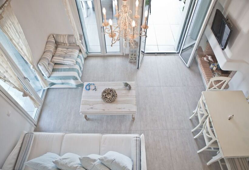 וילת 2 חדרי שינה נוף לים, Niriides Homes & Villas