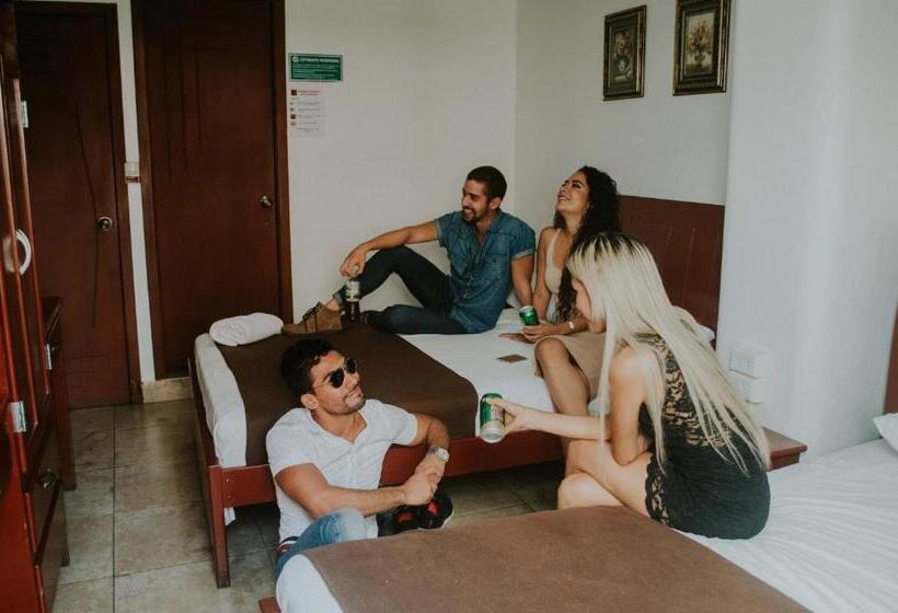 Standardrum 2 Dubbelsängar, Onix Gold