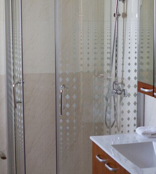 اتاق استاندارد, Osinkirri