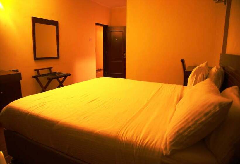 اتاق لوکس, Osinkirri