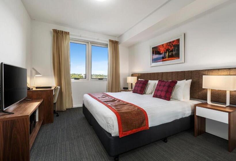 Студия Стандарт, Quest Toowoomba