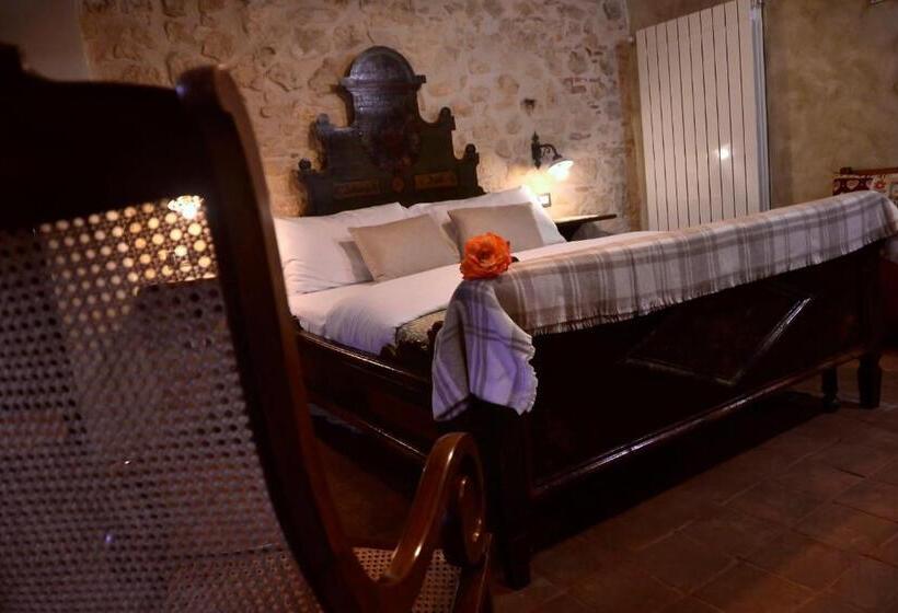 اتاق استاندارد, Robur Marsorum Albergo Diffuso