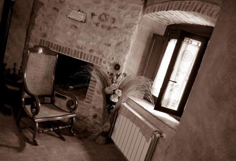 اتاق استاندارد, Robur Marsorum Albergo Diffuso