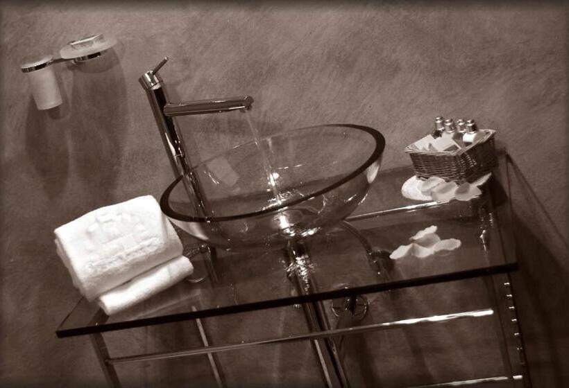 اتاق استاندارد, Robur Marsorum Albergo Diffuso