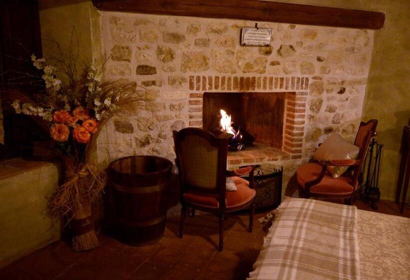 اتاق استاندارد, Robur Marsorum Albergo Diffuso