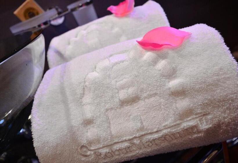 اتاق استاندارد, Robur Marsorum Albergo Diffuso