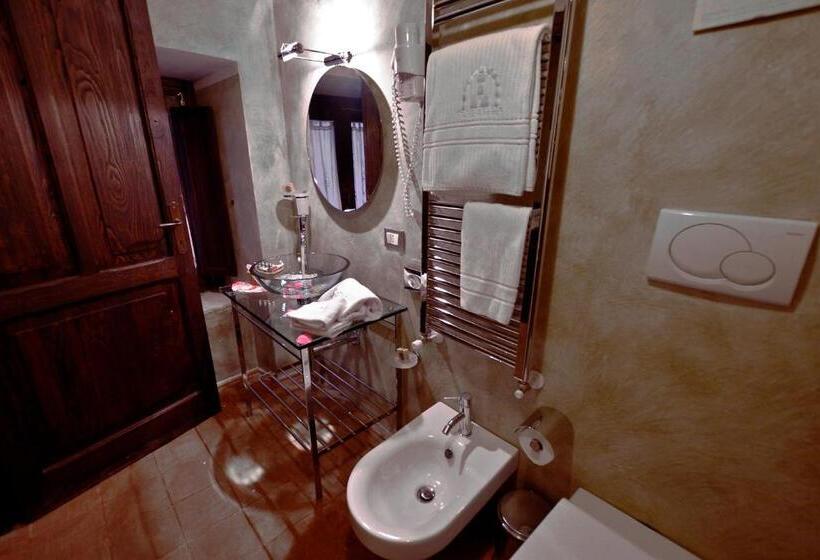 اتاق استاندارد, Robur Marsorum Albergo Diffuso