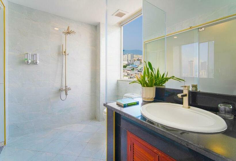 اتاق لوکس, Soco