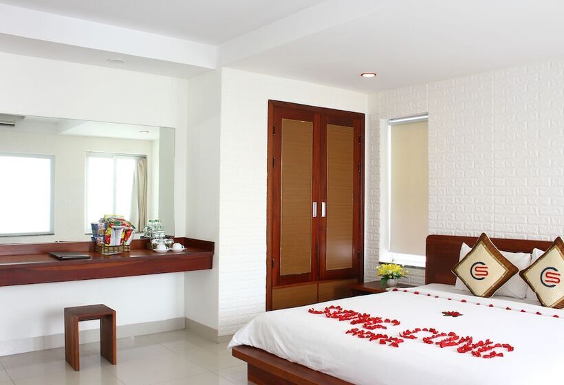 اتاق خانوادگی, Soco